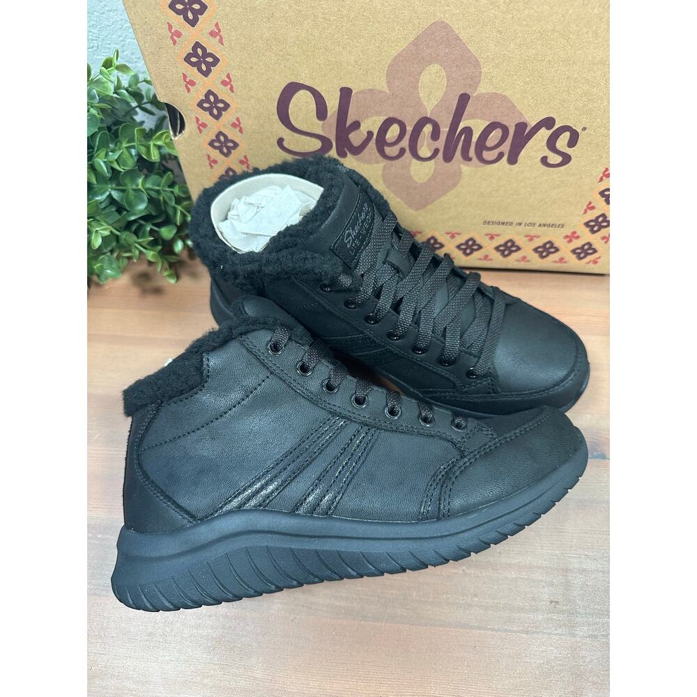 Skechers Women's Ultra Flex Overlay Sneaker Boots Black Size 7.5